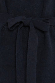 Schwarzes Damen Strickkleid – Loose Fit mit langen Ärmeln - Blossom Hair & Fashion