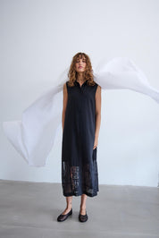 Schwarzes Damenkleid mit Knopfleiste und Spitze in Midi - Länge - Blossom Hair & Fashion