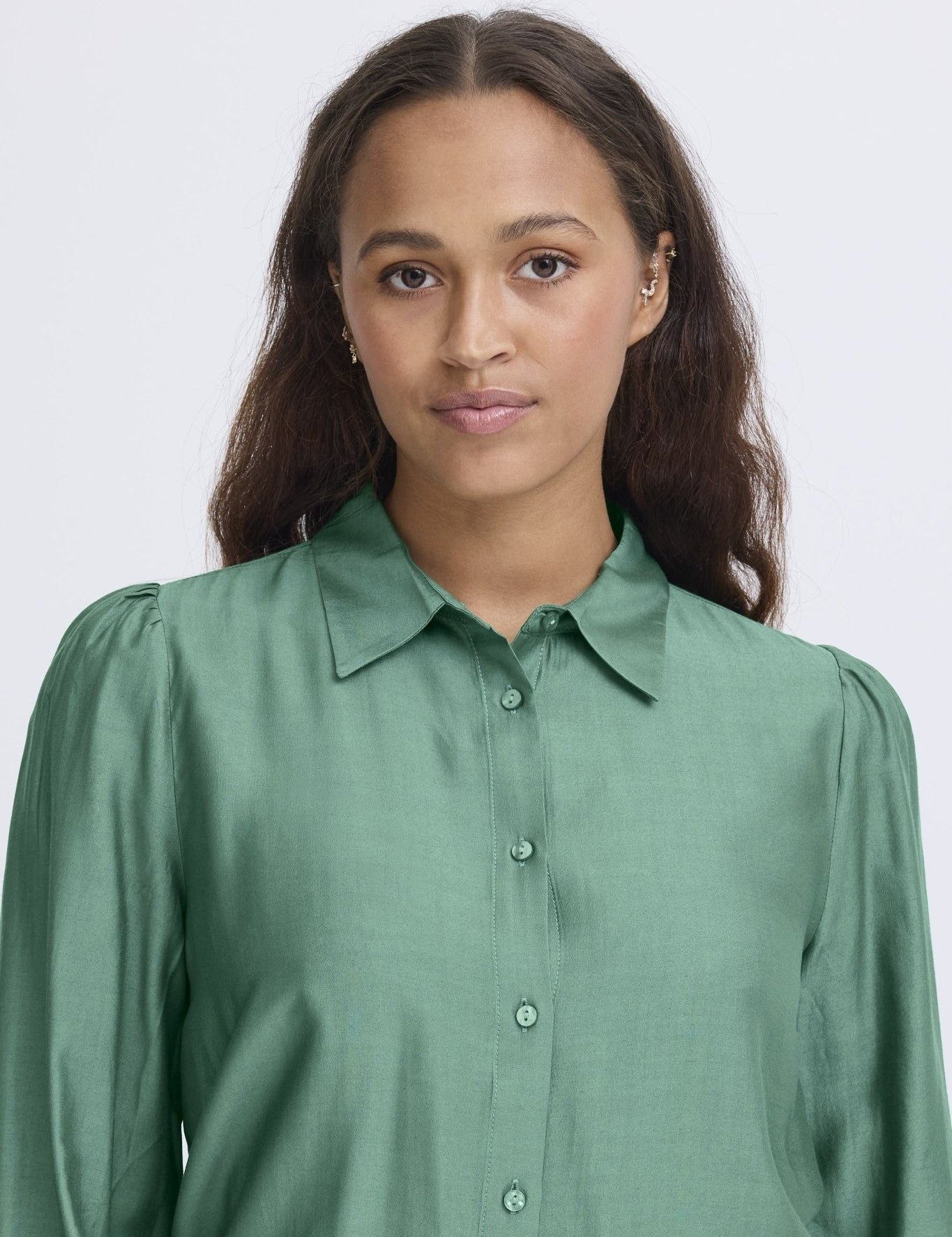 Shirt langarm Satinoptik smaragdgrün - Blossom Hair & Fashion