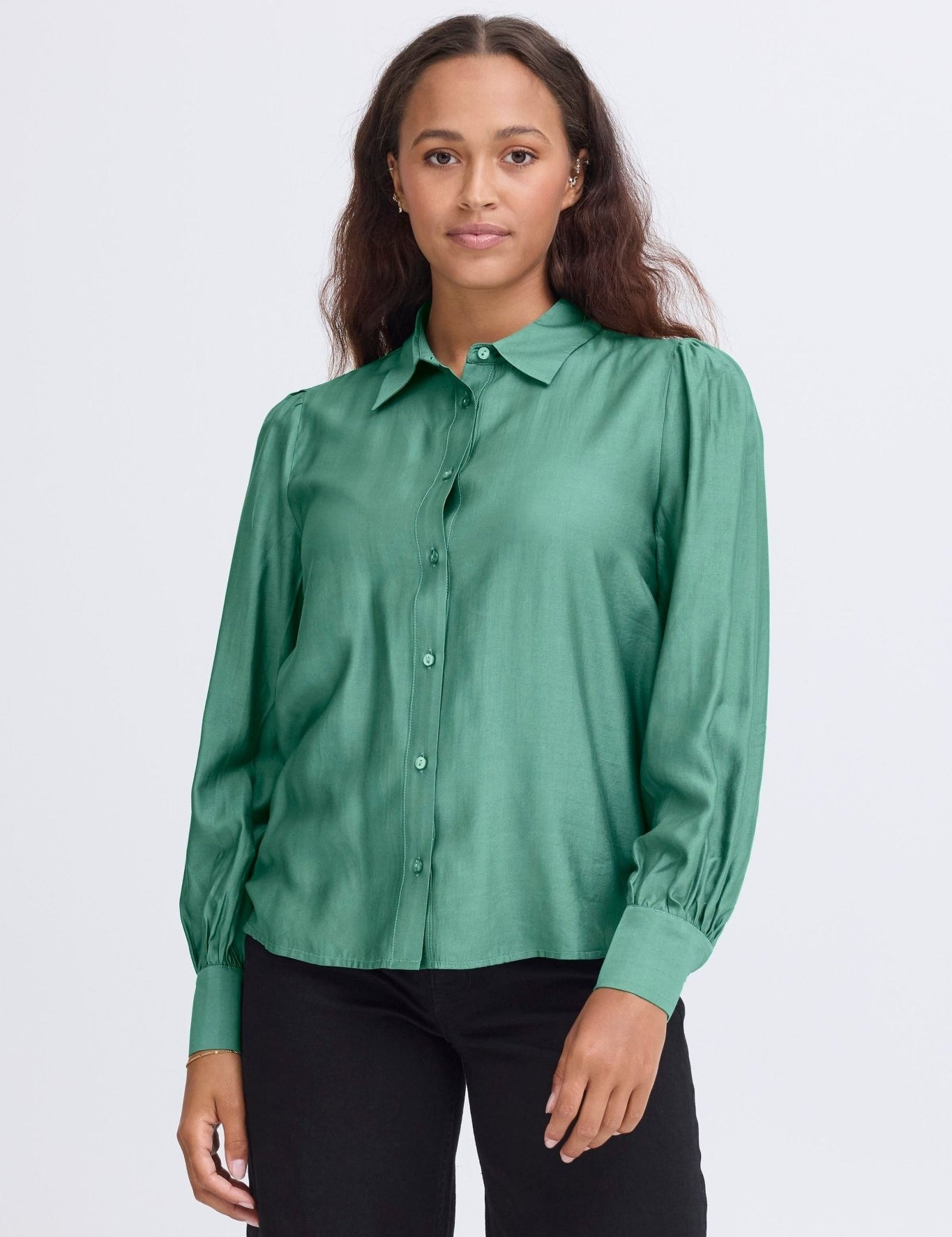 Shirt langarm Satinoptik smaragdgrün - Blossom Hair & Fashion
