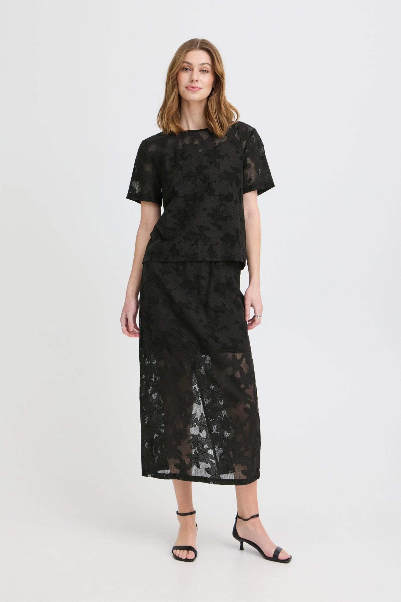 Shirt mit Blumenmuster in Schwarz oder Creme - Blossom Hair & Fashion