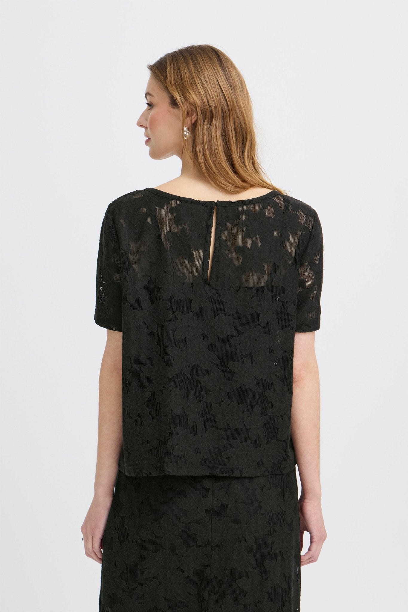 Shirt mit Blumenmuster in Schwarz oder Creme - Blossom Hair & Fashion