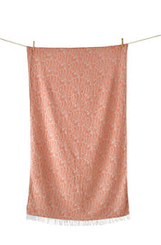 Strandtuch mit Fischmuster in sommerlichen Farben - Blossom Hair & Fashion