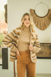 Strickjacke Damen im Jacquardmuster mit V - Ausschnitt - Blossom Hair & Fashion