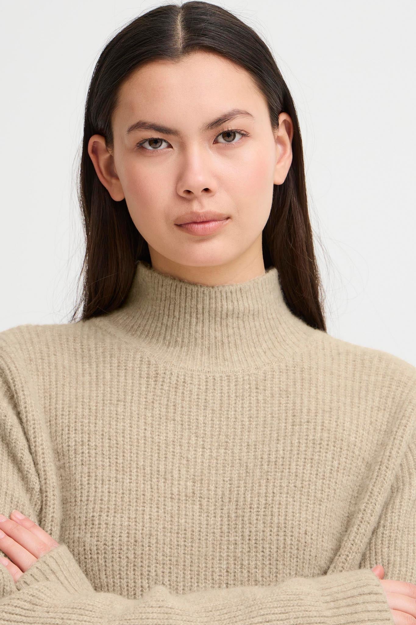 Strickpullover langarm mit Rückendetail in Beige - Blossom Hair & Fashion