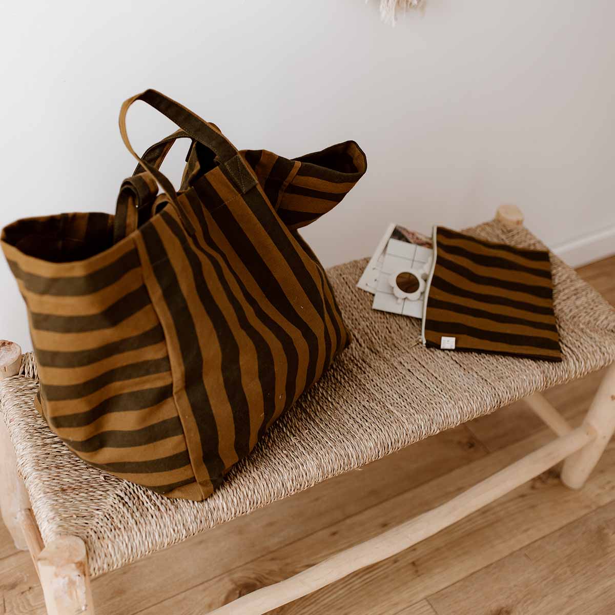 TASCHE ELISA GESTREIFT KÜMMEL - SCHWARZ MID: PORMAISCAN - Blossom Hair & Fashion