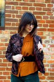 Vintage - inspirierte Amelia Jacke mit Barock - Blumenmuster - Blossom Hair & Fashion