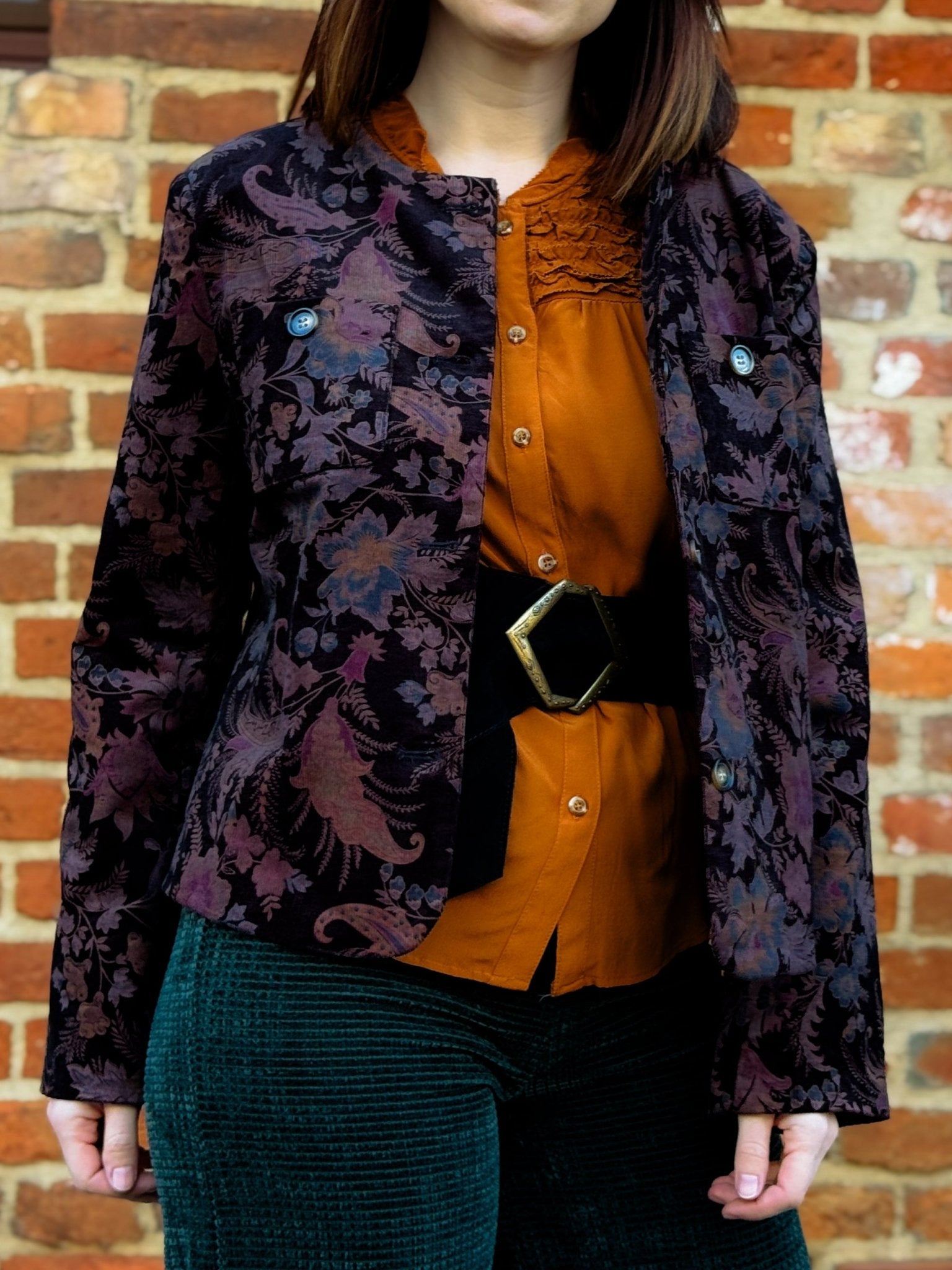 Vintage - inspirierte Amelia Jacke mit Barock - Blumenmuster - Blossom Hair & Fashion