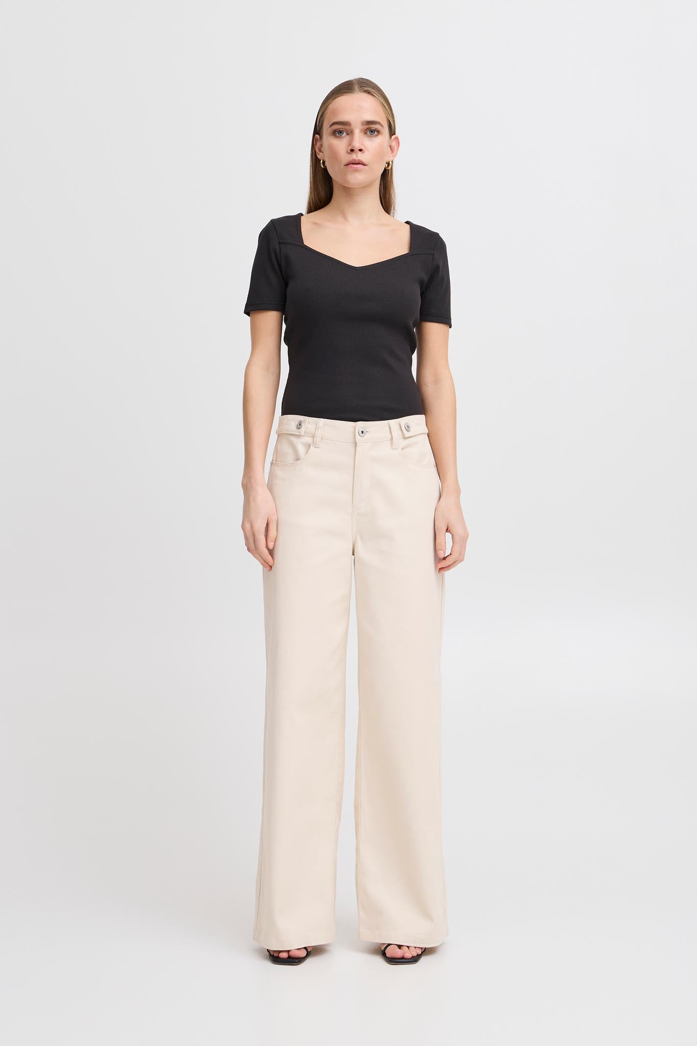 Weite Hose in Naturton mit High Waist - Blossom Hair & Fashion