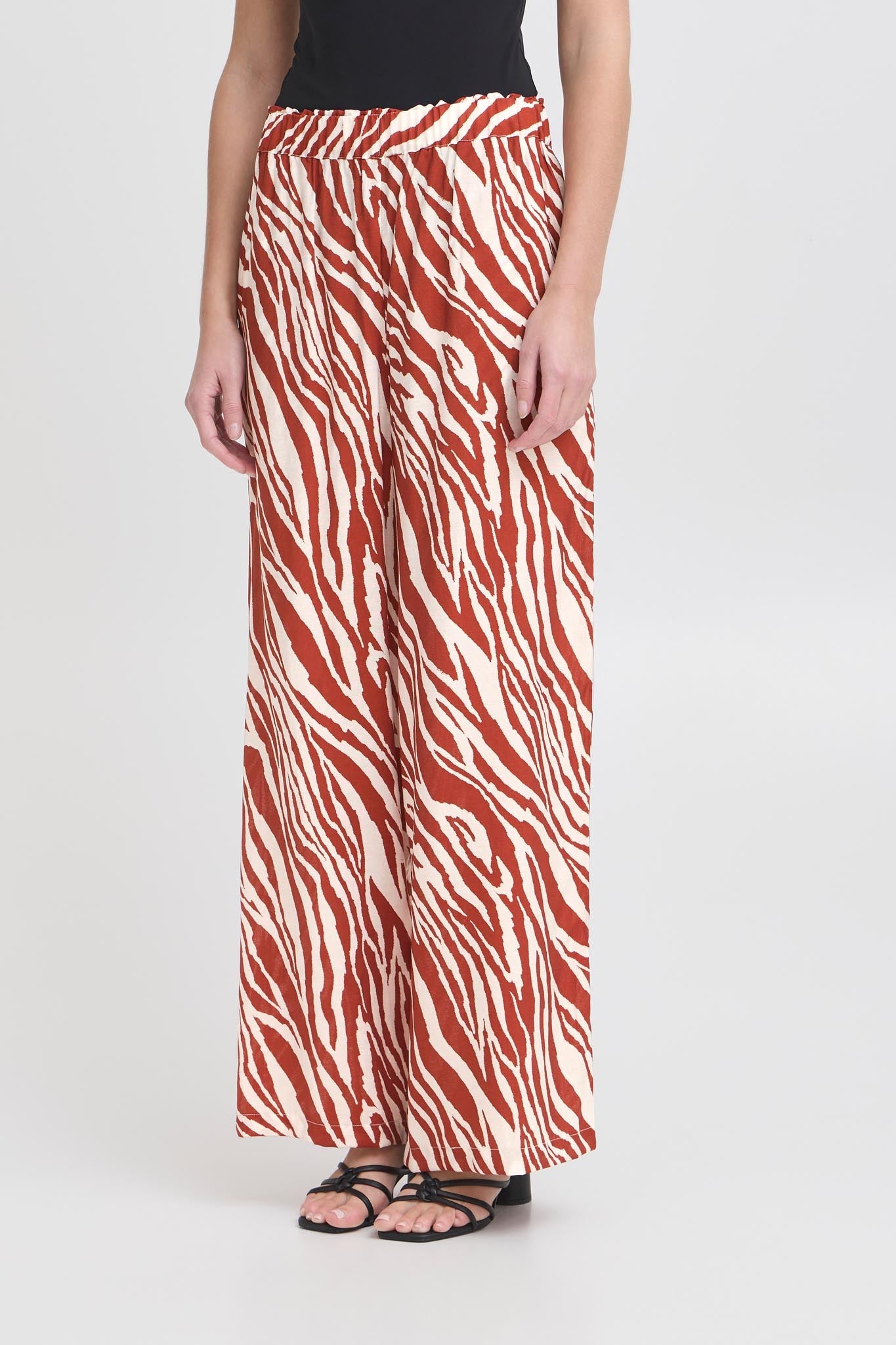 Weite Hose mit Animalprint und elastischem Bund - Blossom Hair & Fashion