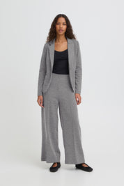 Weite Hose mit Diagonalstruktur in Schwarzgrau - Blossom Hair & Fashion