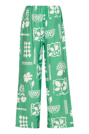 Weite Sommerhose mit Retro - Print in Grün - Blossom Hair & Fashion