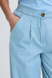 Wide Leg Hose in Hellblau mit Falten - Blossom Hair & Fashion