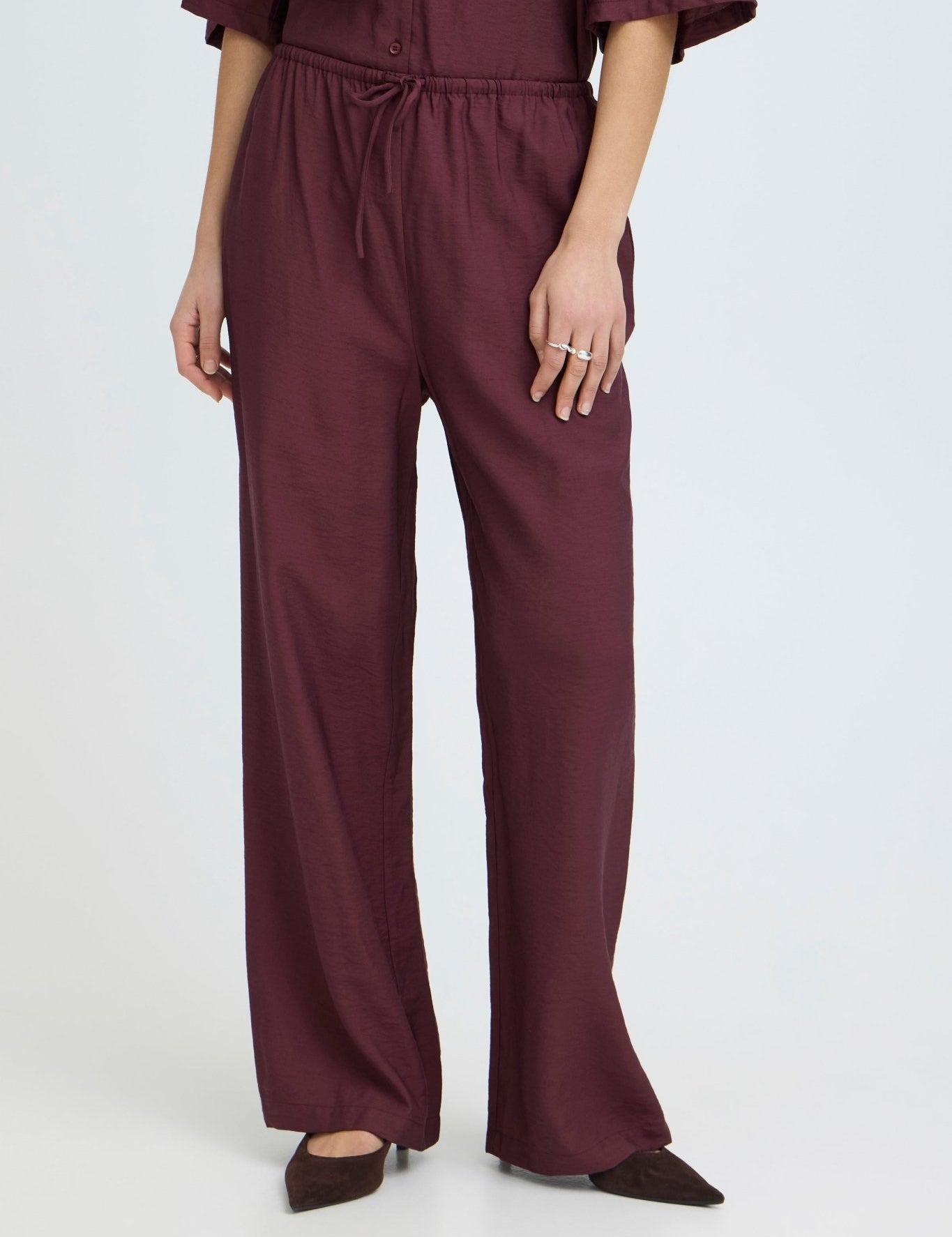 Wide Leg Hose mit Bindeband in Bordeaux - Blossom Hair & Fashion
