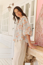 Wide Leg Hose mit Blumenmuster und Spitzendetails - Blossom Hair & Fashion