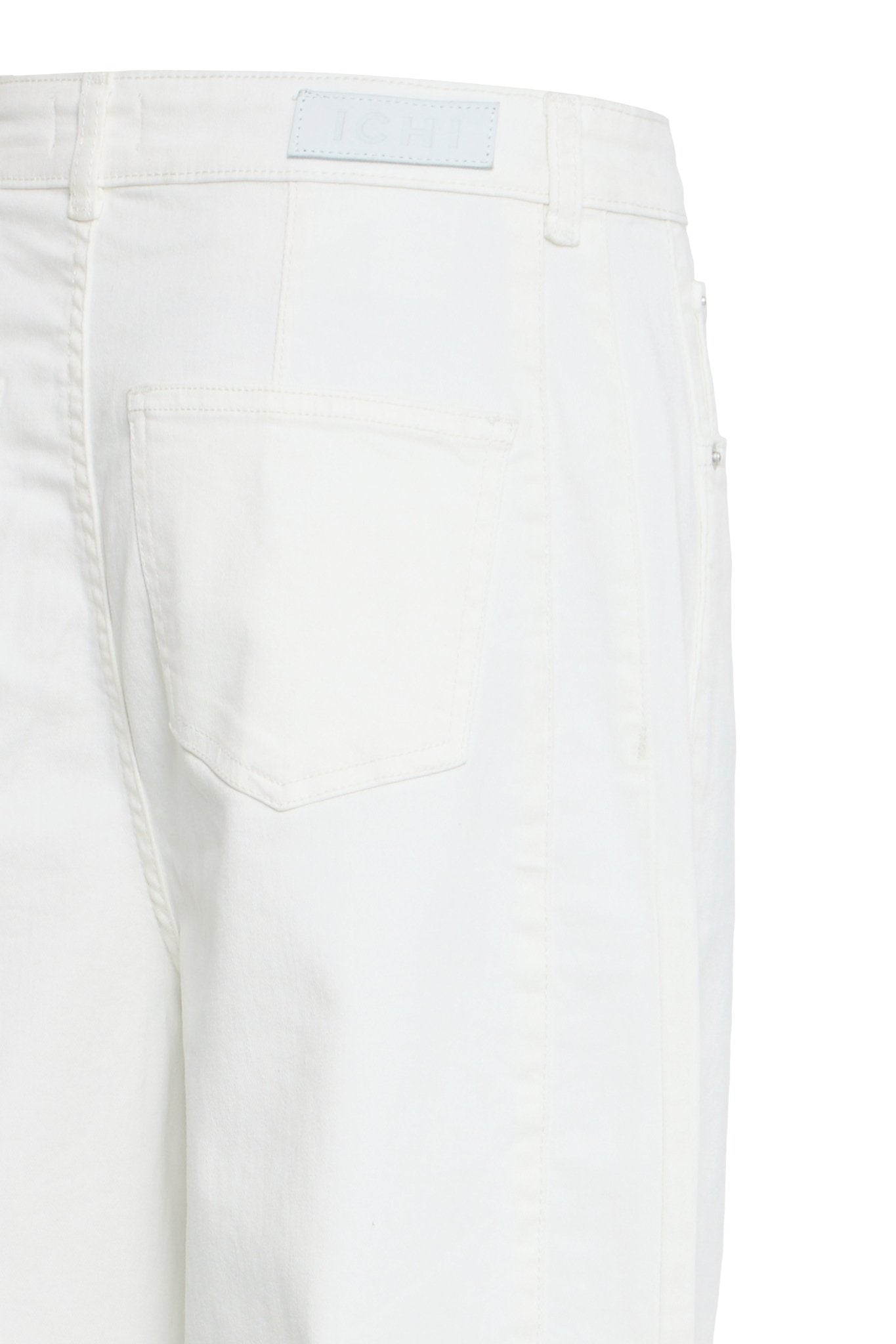 Wide Leg Jeans in Weiß mit geradem Bein - Blossom Hair & Fashion
