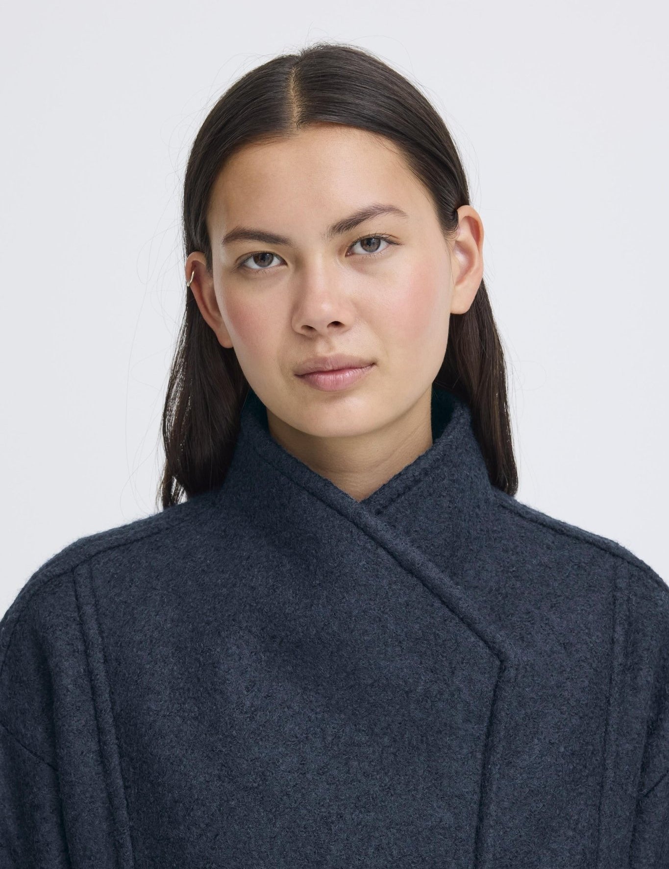 Wolljacke Loose Fit kurz in Grau oder Rosa - Blossom Hair & Fashion